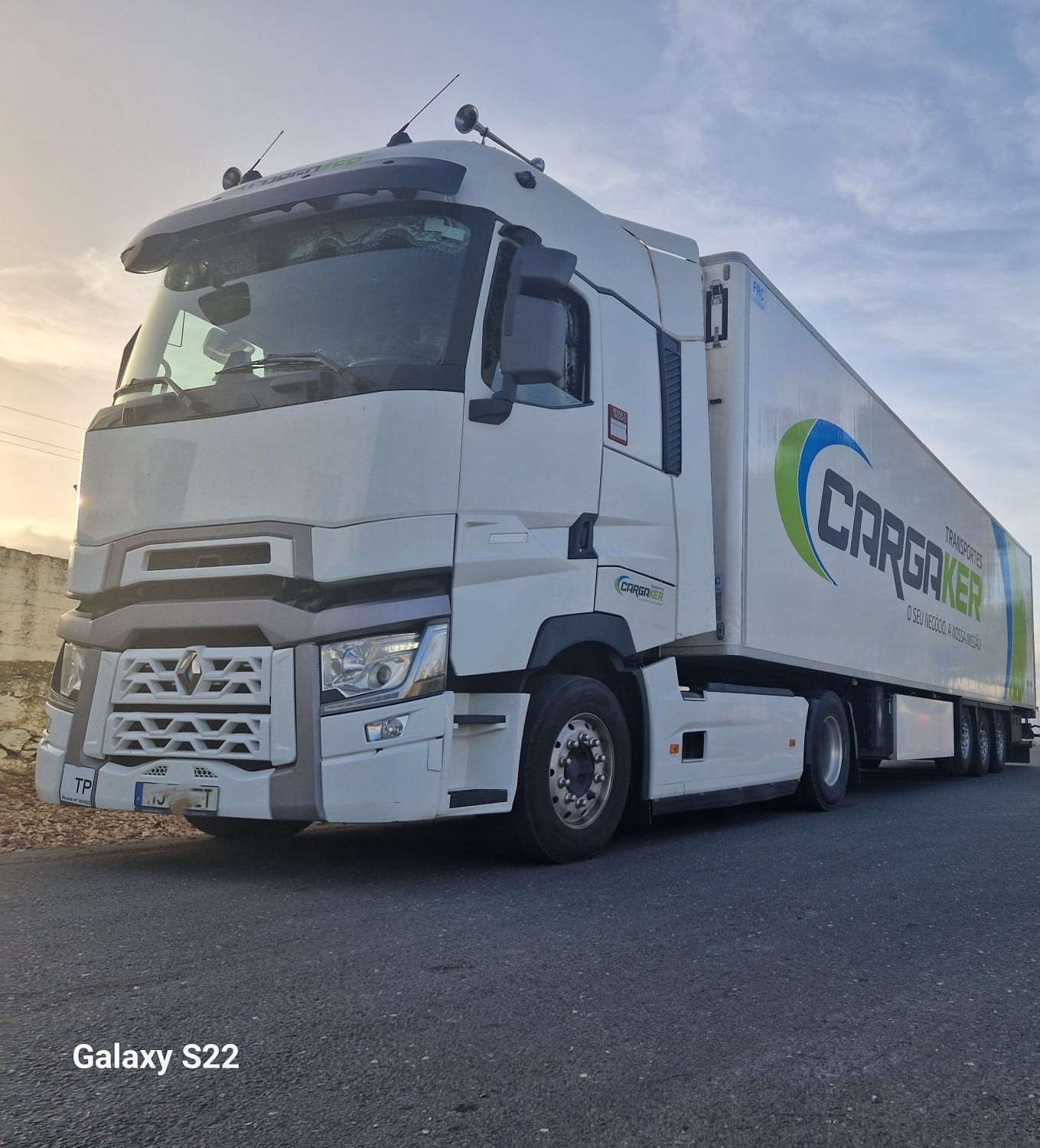 Serviço CARGAKER de transporte de construção